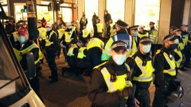 Anti Lockdown Protest London 5 November 2020 POLICE BEAT PROTESTORS! 100+ ARRESTED
